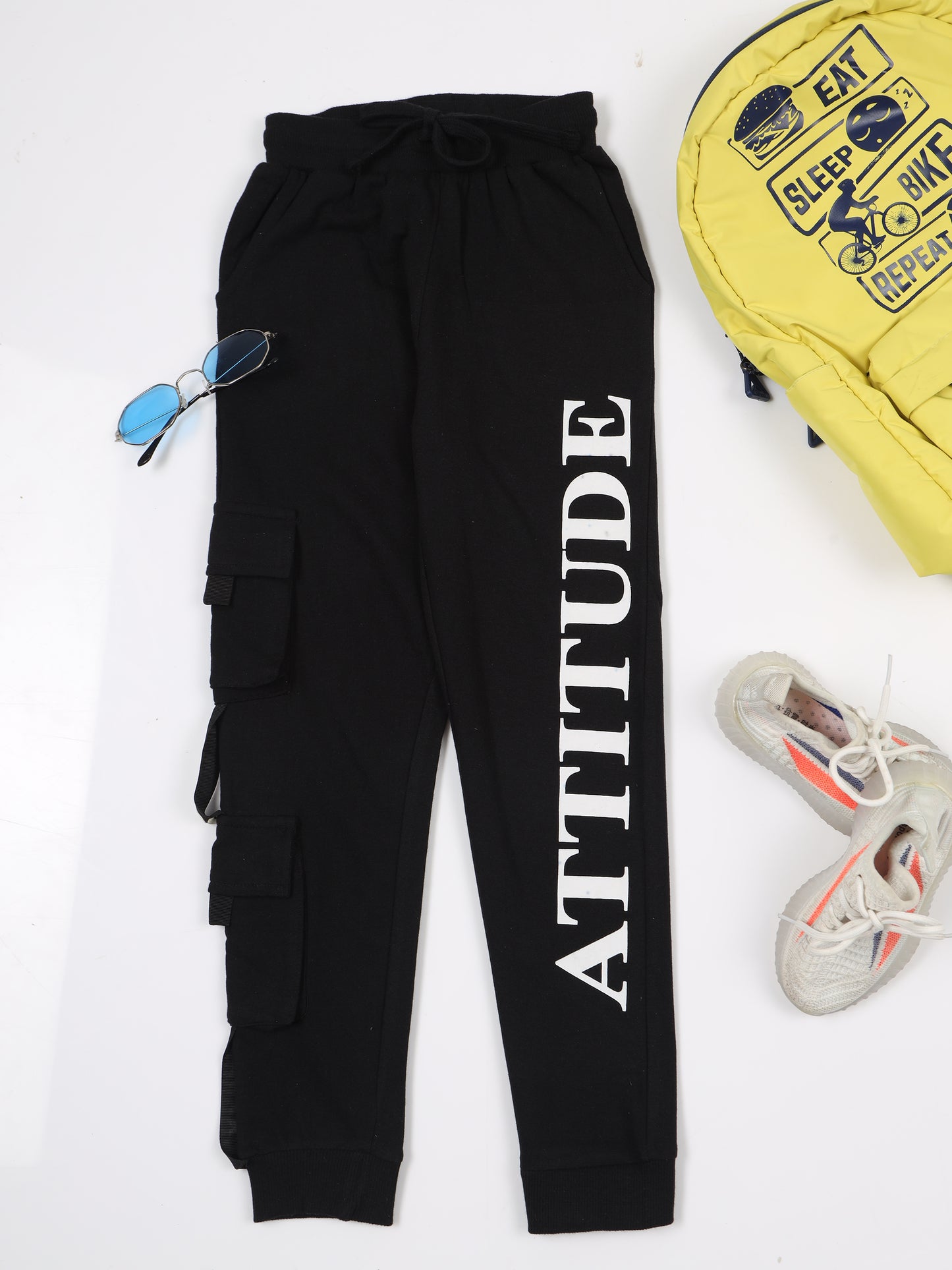 Boys Solid Regular fit Black  Trackpant